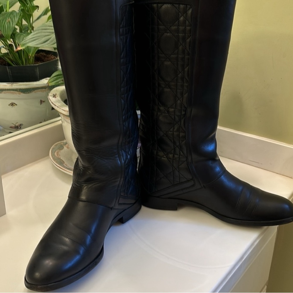 Christian DIOR Black Cannage Leather City Boots Size 39.  Made in Italy.